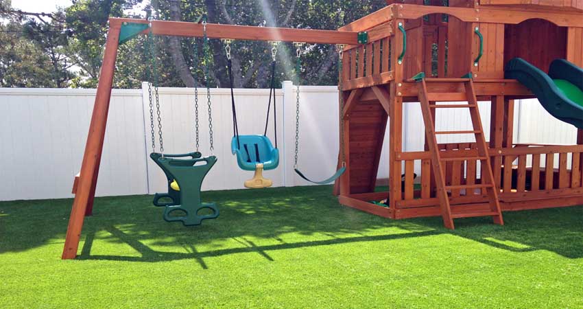 Backyard Artificial Grass Playgrounds